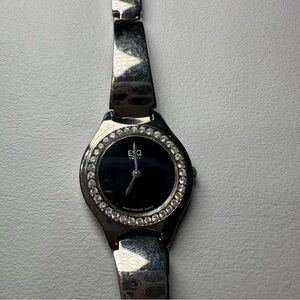 ESQ Women's Black Dial Silver Smartwatch